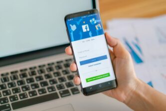 Imágen destacada de Aniversario de Facebook: un viaje de transformación y los retos del futuro