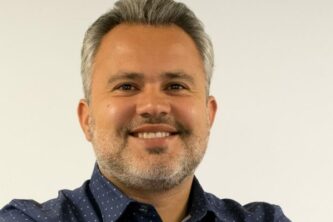 Imágen destacada de Crianza digital: protegiendo a nuestros niños en el mundo online