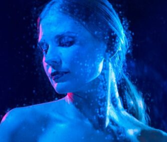 De Pamela Anderson a los “perfiles IA”: la tecnología vuelve a escalar el mercado adulto